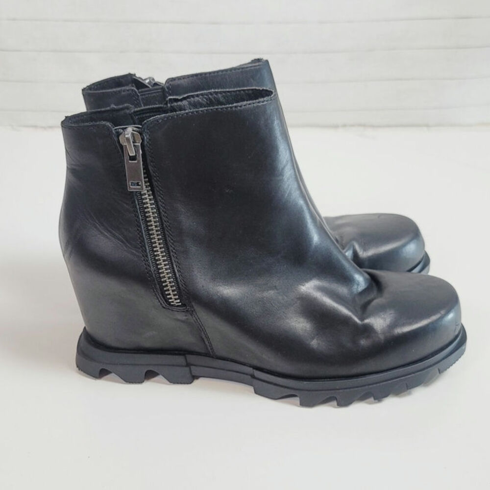 SOREL Joan Of Arctic Wedge III Zip Boot in Black Leather, sz 10